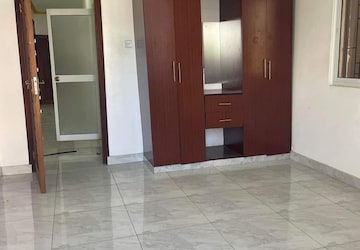 Room in 1.5 BHK Apartment at Neptune Living Point, Bhandup West – for Sale