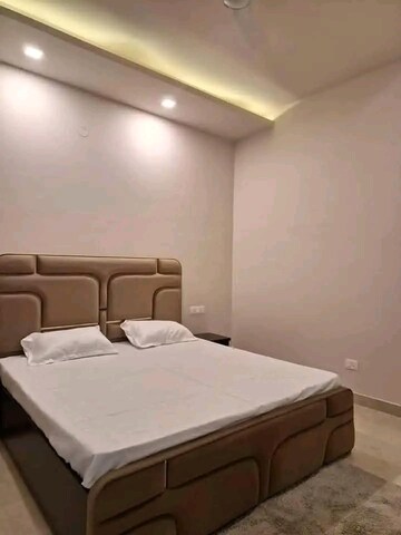 Bedroom in 1 BHK Builder Floor at Palm Residency Chhatarpur, Chattarpur – for Rent