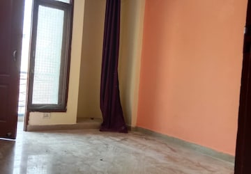 Room in 2 BHK Builder Floor at Saket Enclave Ghaziabad, Rajendra Nagar – for Rent