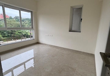 Room in 2 BHK Apartment at LnT Veridian, Powai – for Rent