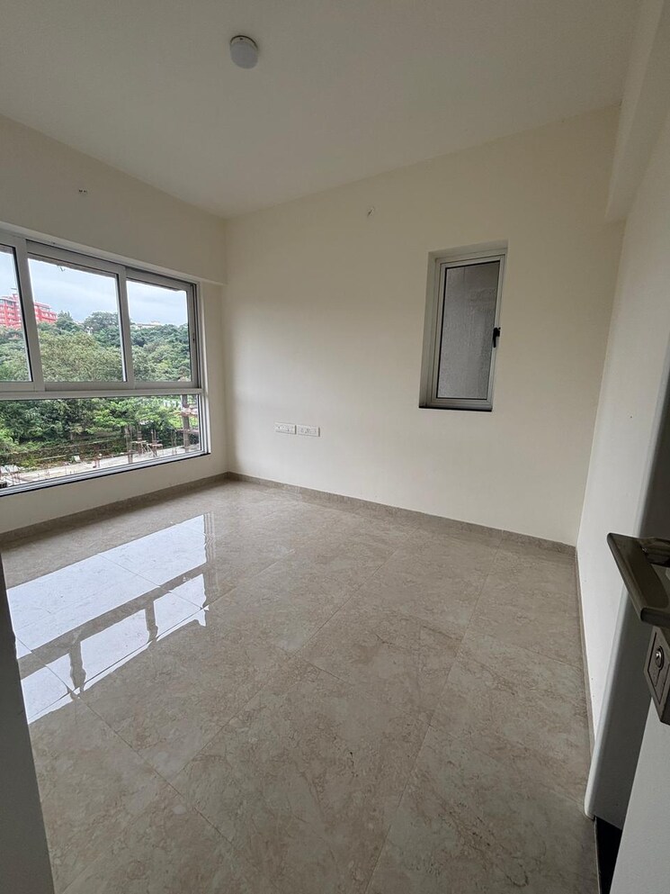 Room, lnt-veridian 2 Bedroom 650 Sq.Ft. Apartment In Powai Mumbai 9342242