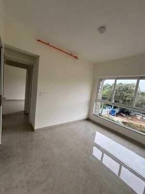 Furnished Amenities in 2 BHK Apartment at LnT Veridian, Powai – for Rent