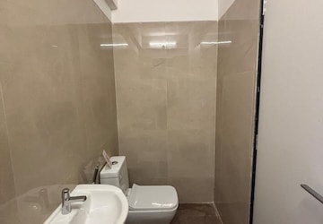 Bathroom in 2 BHK Apartment at LnT Veridian, Powai – for Rent