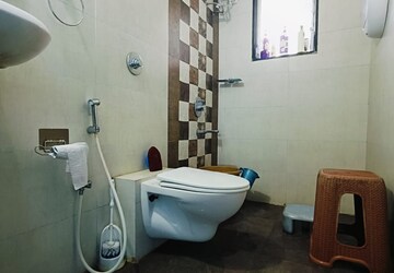 Bathroom in 3 BHK Apartment at Galaxy Greenwoods, Kharghar – for Sale