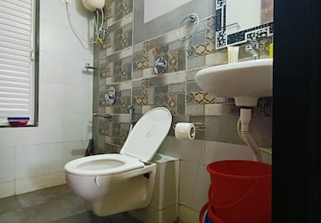 Bathroom in 3 BHK Apartment at Galaxy Greenwoods, Kharghar – for Sale