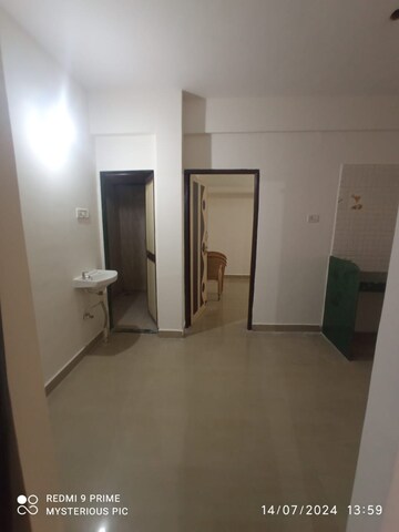 Room in 2 BHK Apartment at Laxmi Enclave, Mundhwa – for Rent