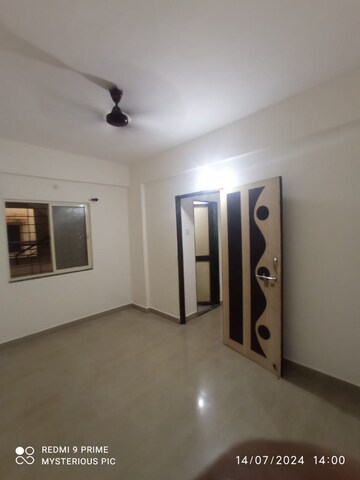 Room in 2 BHK Apartment at Laxmi Enclave, Mundhwa – for Rent