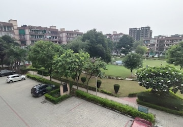 4 BHK Apartment – Exterior View View at Sector 20 - for Rent