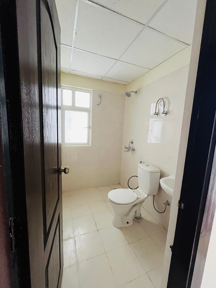 Bathroom, vvip-nest 1 Bedroom 670 Sq.Ft. Apartment In Raj Nagar Extension Ghaziabad 9342311