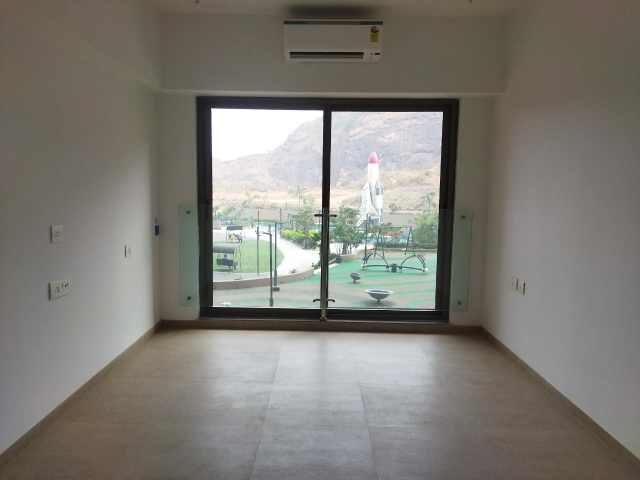 2 BHK Apartment For Rent in Kanakia Silicon Valley