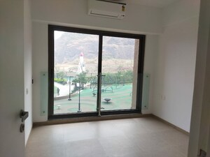 Room in 2 BHK Apartment at Kanakia Silicon Valley, Powai – for Rent