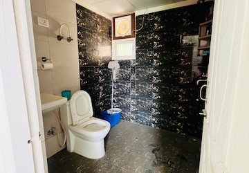 Team Area in 2 BHK Apartment at Migsun Roof, Bhuapur – for Sale