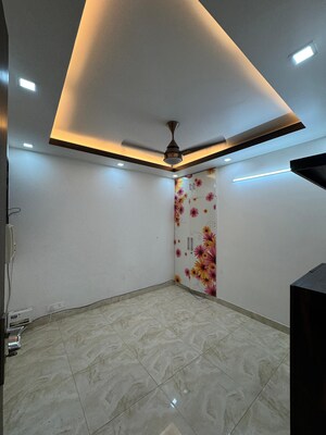 Room in 2 BHK Builder Floor at Malviya Nagar – for Rent