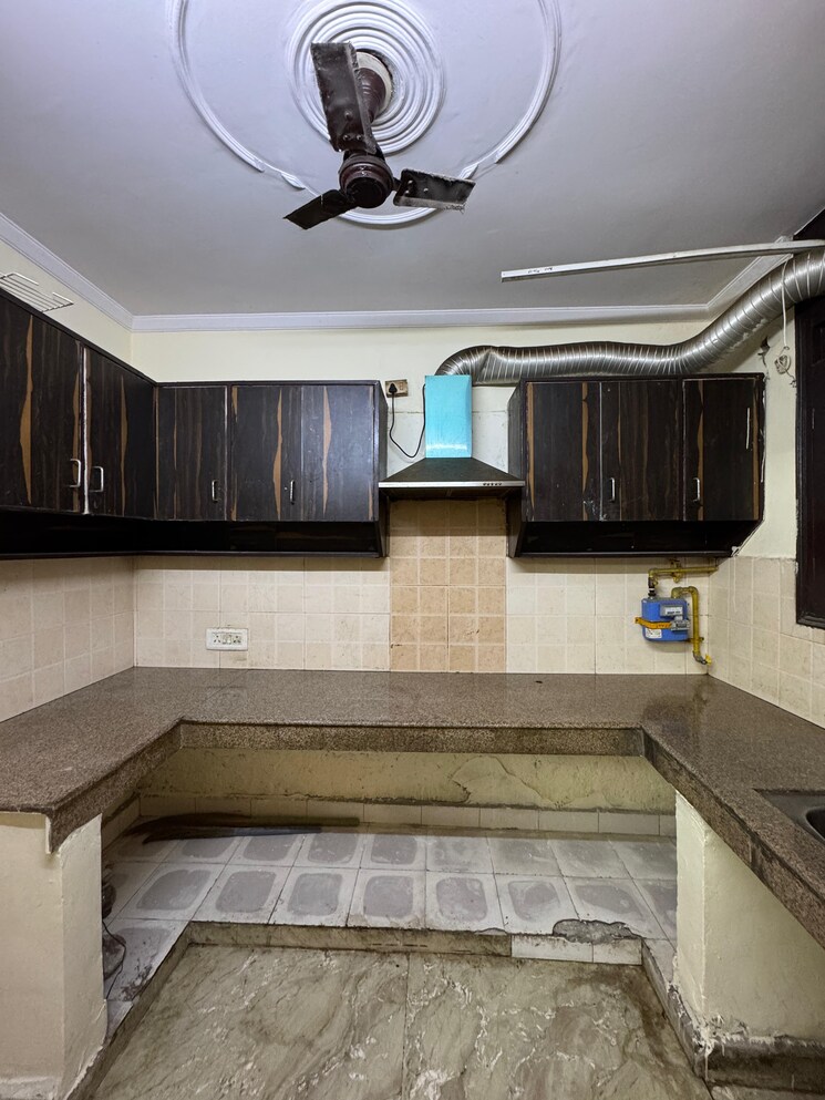 Kitchen, gaur-green-city 2.5 Bedroom 1345 Sq.Ft. Apartment In Indrapuram Ghaziabad 9342383