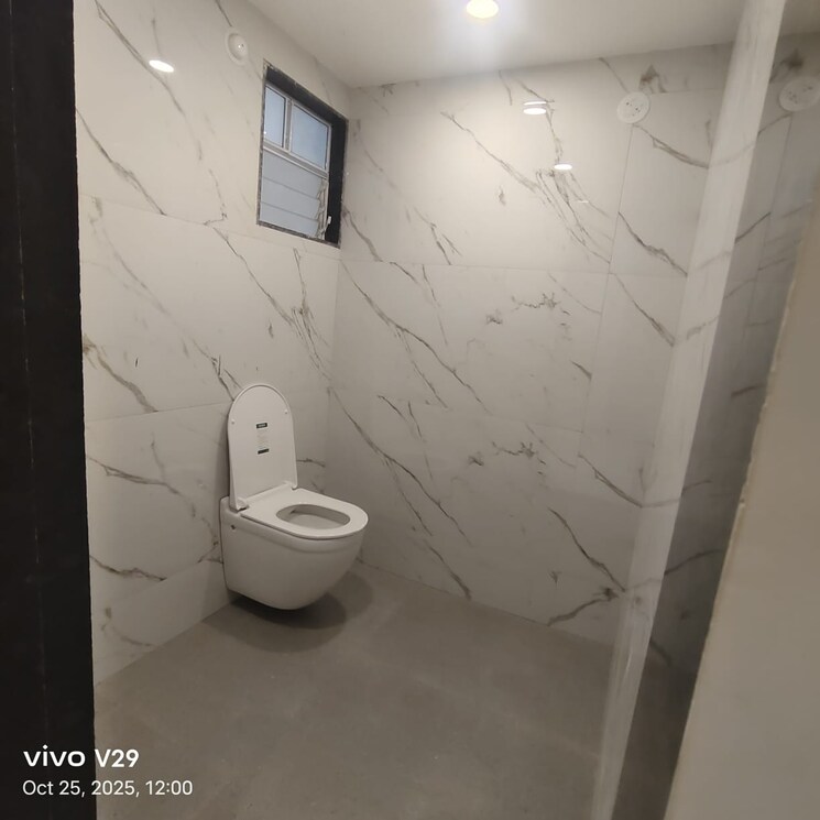 Bathroom, pokhran road no one 3 Bedroom 1262 Sq.Ft. Apartment In Pokhran Road No One Thane 9342384