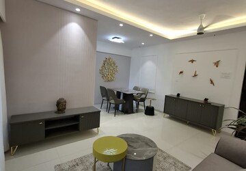 Living Room in 3 BHK Apartment at Pokhran Road No One – for Sale