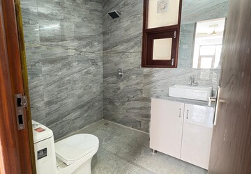 Master Bedroom in 3 BHK Builder Floor at Sector 50 – for Rent