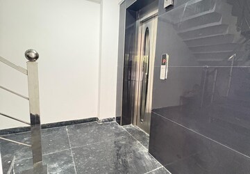 Bathroom in 3 BHK Builder Floor at Sector 50 – for Rent