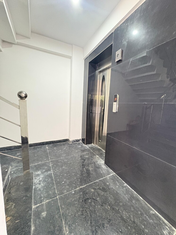 Bathroom, sector 50 3 Bedroom 2500 Sq.Ft. Builder Floor In Sector 50 Gurgaon 9342391