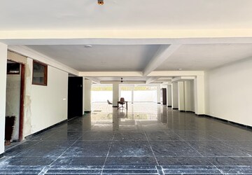Building Lobby in 3 BHK Builder Floor at Sector 50 – for Rent