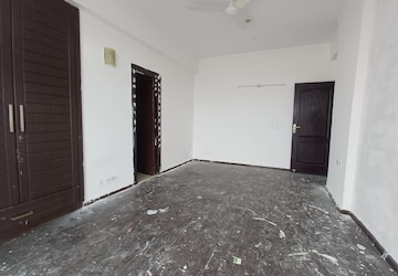 2 BHK Apartment For Sale in Amrapali Princely Estate, Sector 76