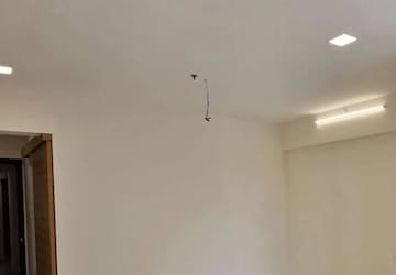 Room in 3 BHK Apartment at Puri Diplomatic Greens Phase I, Sector 111 – for Rent