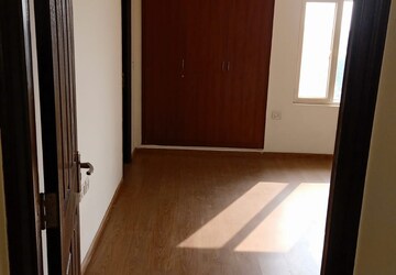 Room in 3 BHK Apartment at Sandwoods Spangle Heights, Dhakoli – for Rent