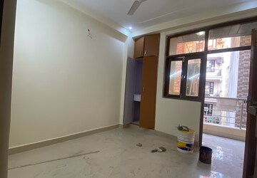 Room in 1 BHK Builder Floor at Chattarpur – for Rent