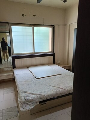 Bedroom in 2 BHK Apartment at Wadgaon Sheri – for Rent
