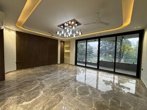 Balcony in 4 BHK Builder Floor at Vipul World Floors, Sector 48 – for Sale