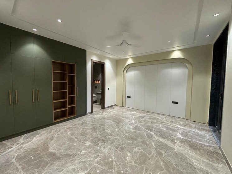 Room, vipul-world-floors 4 Bedroom 3275 Sq.Ft. Builder Floor In Sector 48 Gurgaon 9342542