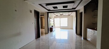 Building Lobby in 4 BHK Builder Floor at Green Fields Colony – for Rent