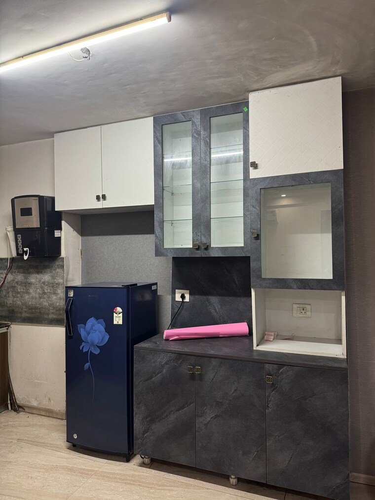 Kitchen, trishla-city 2 Bedroom 1500 Sq.Ft. Apartment In Patiala Road Zirakpur 9342544