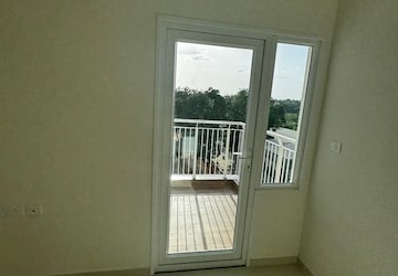 Room in 4 BHK Apartment at L&T Raintree Boulevard Phase 2, Hebbal – for Sale