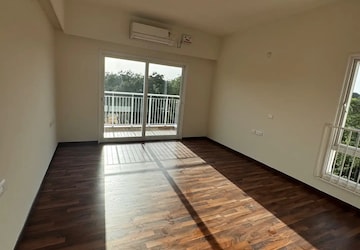 Room in 4 BHK Apartment at L&T Raintree Boulevard Phase 2, Hebbal – for Sale