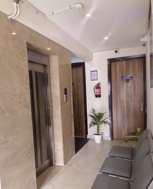 Building Lobby in 3.5 BHK Builder Floor at M3M Golf Hills, Sector 79 – for Sale