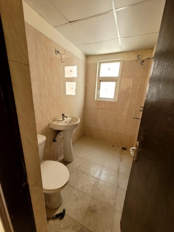 Bathroom in 3 BHK Apartment at Amrapali Platinum, Sector 119 – for Sale