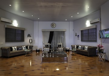 Gym in 2 BHK Apartment at Malwa Escon Primera, International Airport Road – for Sale