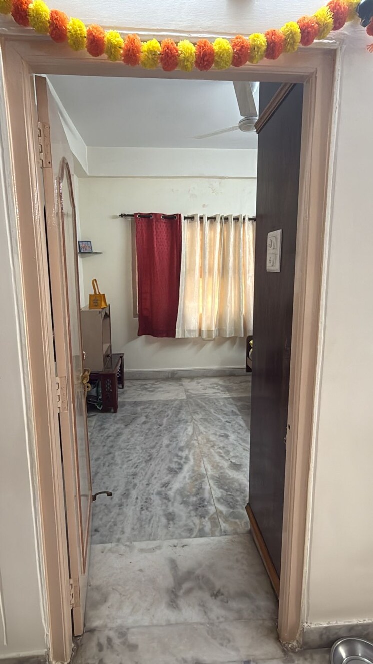 Room, begumpet 2.5 Bedroom 1300 Sq.Ft. Apartment In Begumpet Hyderabad 9342668