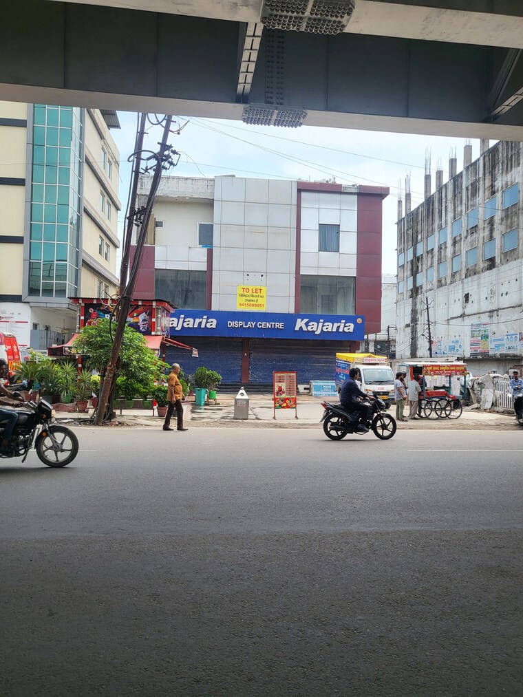 Exterior View, khurram nagar Commercial Showroom 9000 Sq.Ft. In Khurram Nagar Lucknow 9342669