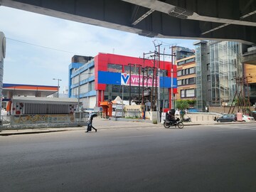  Showroom For Rent in Khurram Nagar