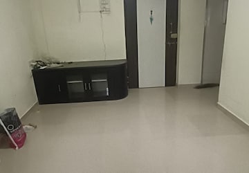 Room in 1 BHK Apartment at Sai Prasad Apartment Borivalli, Borivali West – for Rent