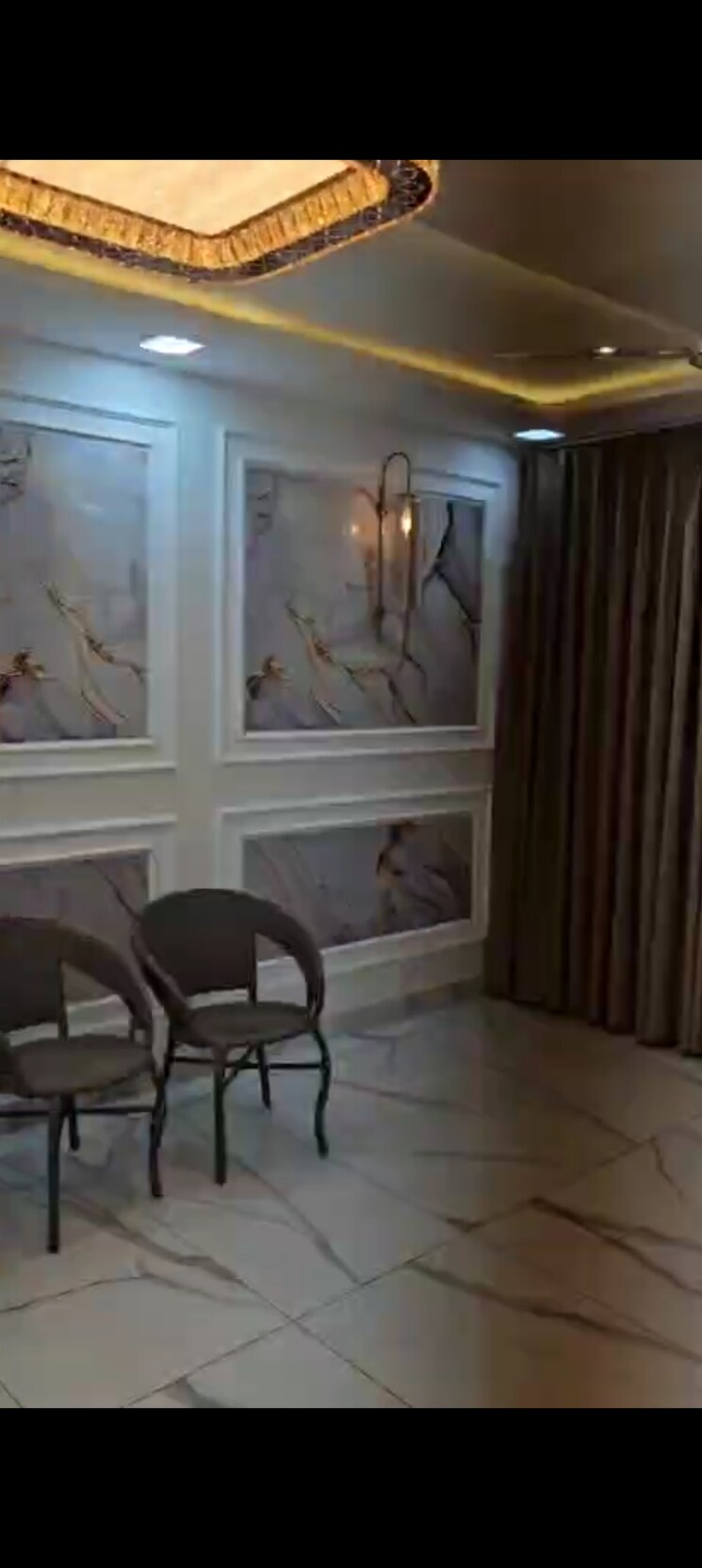 Room, sector 20 3 Bedroom 1650 Sq.Ft. Apartment In Sector 20 Panchkula 9342672