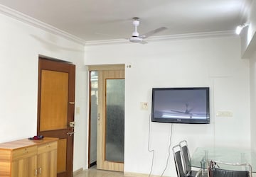 Living Room in 2 BHK Apartment at Sindhi Society, Chembur – for Rent