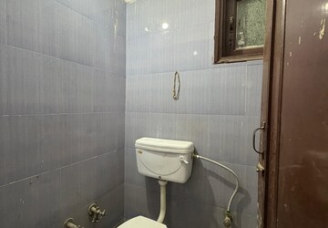 Bathroom in 1 RK Builder Floor at Paryavaran Apartment, Vikas Puri – for Rent