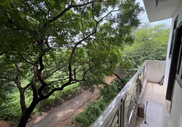 Balcony in 1 RK Builder Floor at Paryavaran Apartment, Vikas Puri – for Rent