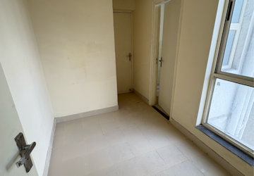 Room in 3 BHK Apartment at Imperia Esfera, Garoli Kalan – for Rent