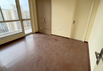 Room in 3 BHK Apartment at Imperia Esfera, Garoli Kalan – for Rent