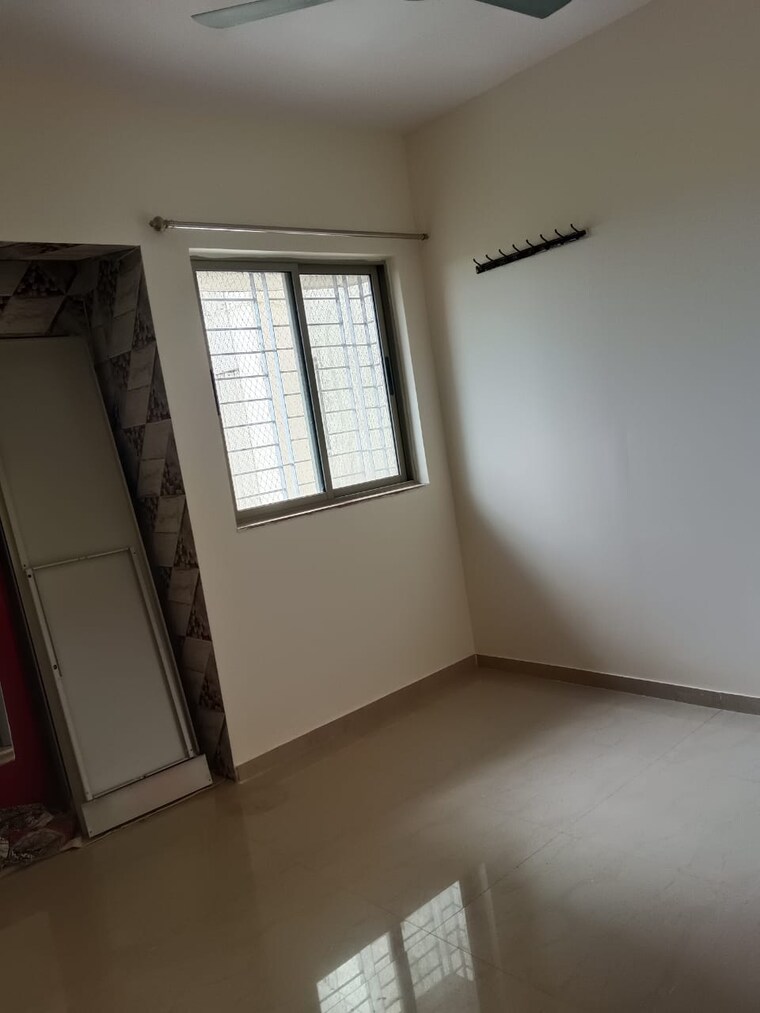 Room, dombivli east 1 Bedroom 580 Sq.Ft. Apartment In Dombivli East Thane 9342757