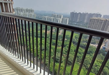 Balcony in 2.5 BHK Apartment at Jm Orchid, Sector 76 – for Sale